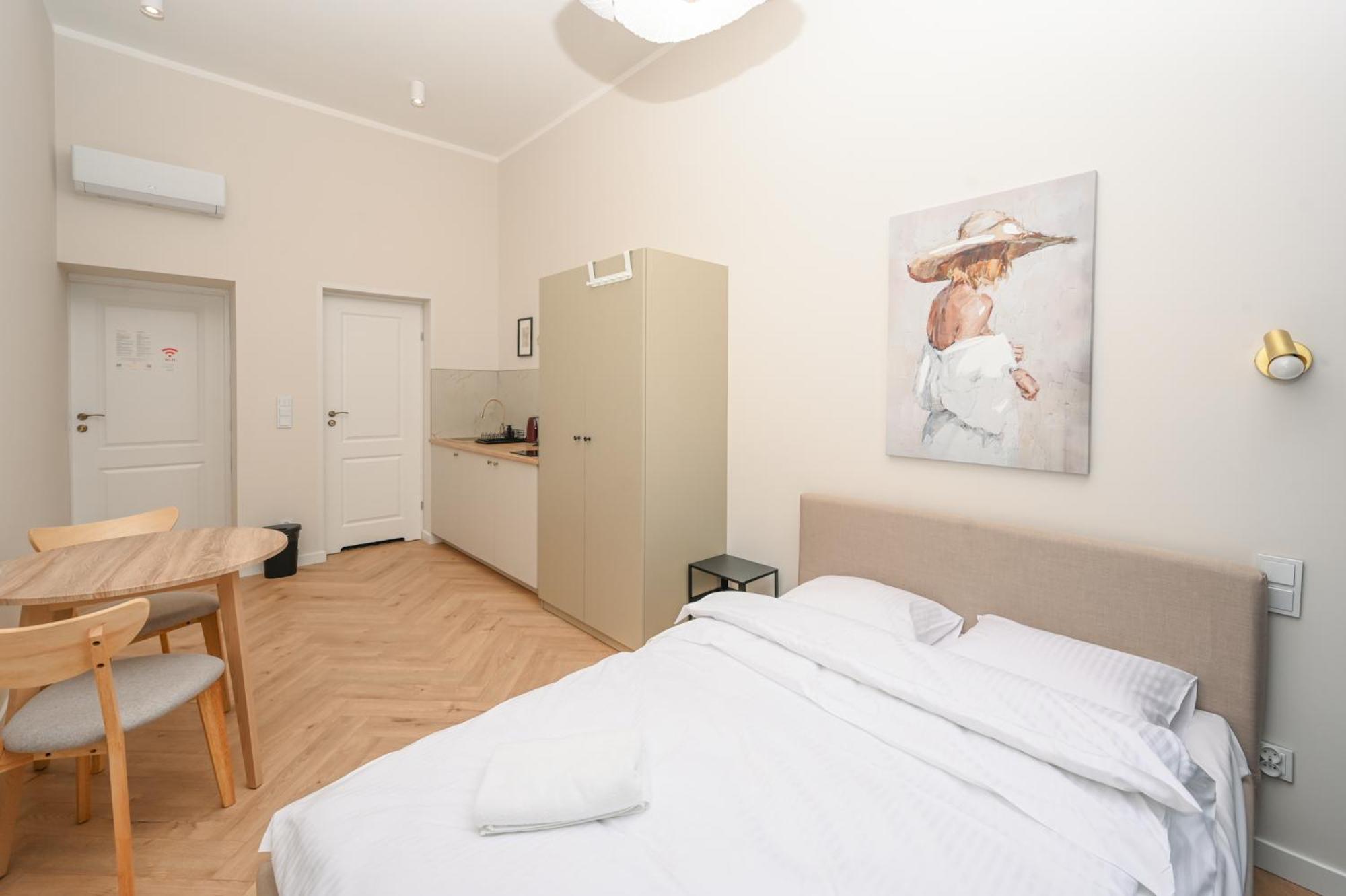 Rentplanet - Studio Plac Matejki Краков Экстерьер фото